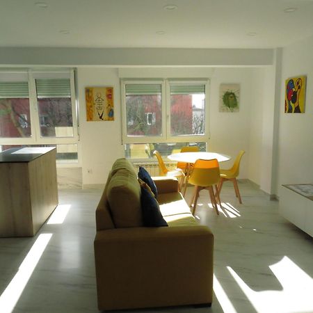 Apartamento Jardin Deluz, Con Wifi Y Parking Privado Gratis Santander Exterior photo